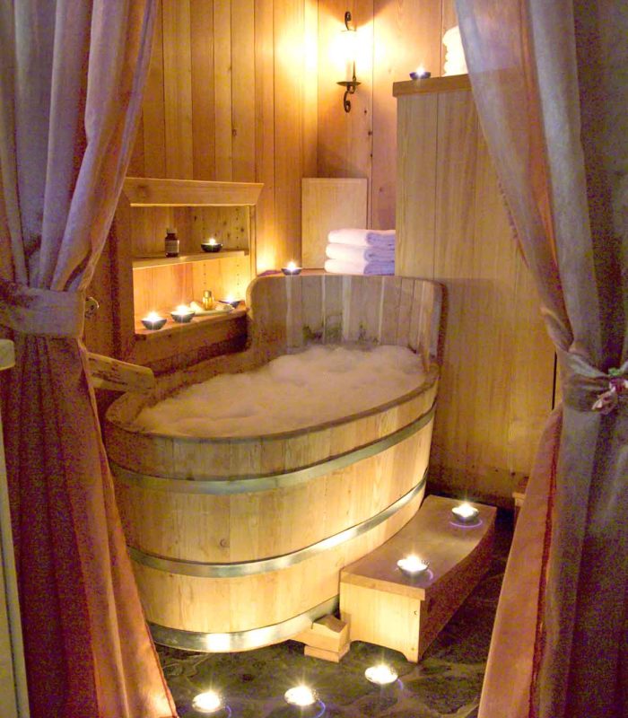 wooden bathtub 2